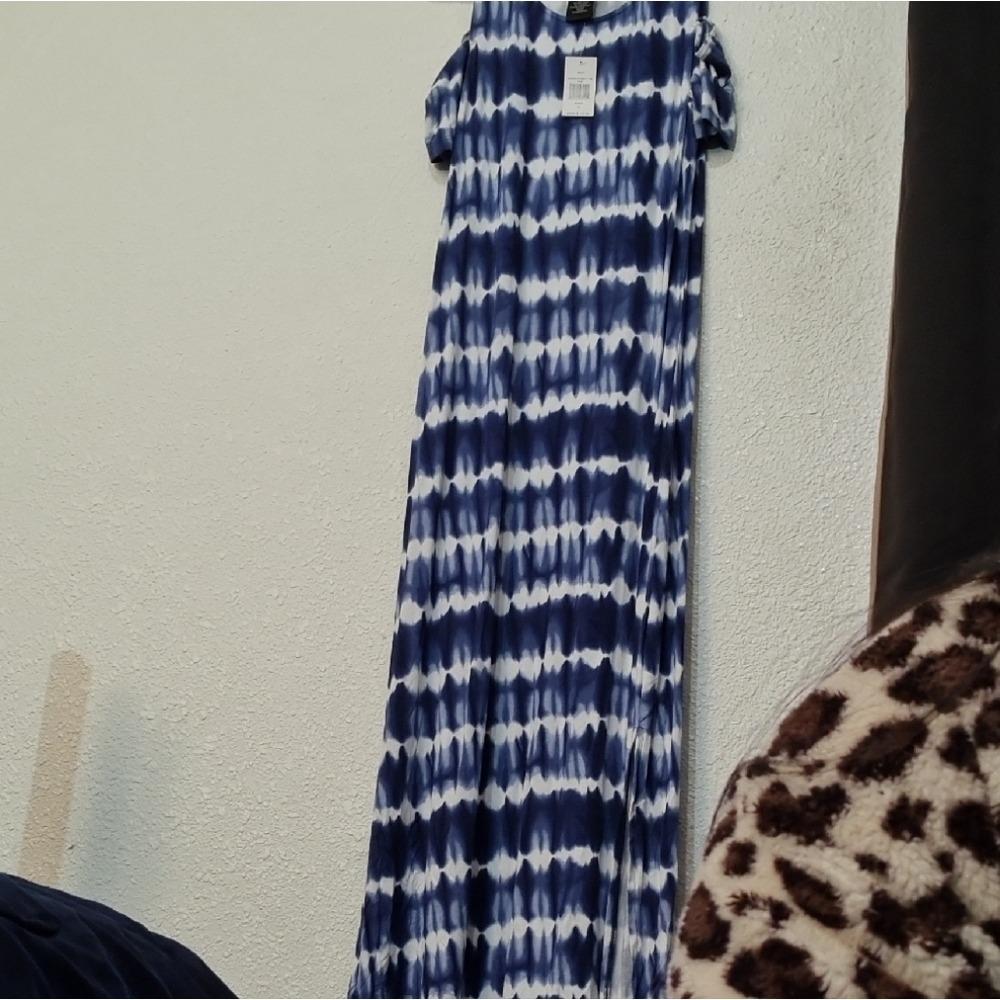 "Make Offer" Blue and White Sleeveless Halter Maxi Dress for Casual Wear